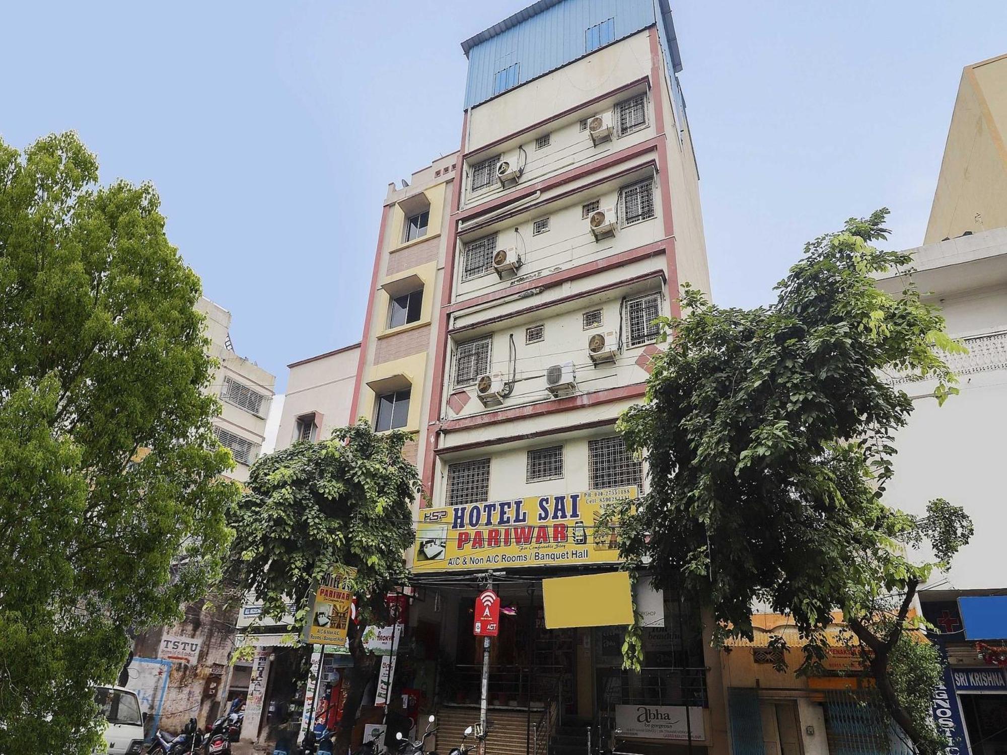 OYO 73783 Hotel Sai Pariwar Hyderabad Bagian luar foto